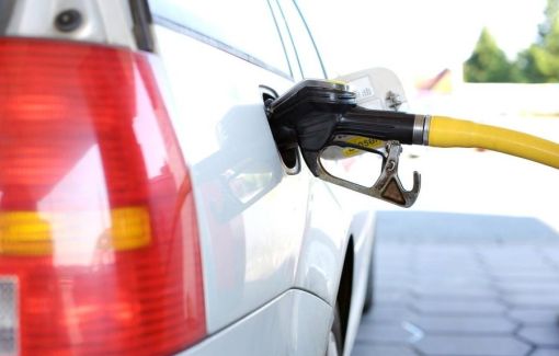 Acelen anuncia aumento de até 20% no diesel e reajusta preço da gasolina na Bahia