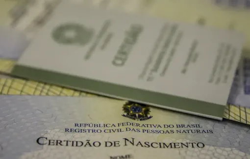 Cartórios de Salvador passam a permitir reconhecimento de paternidade pela internet