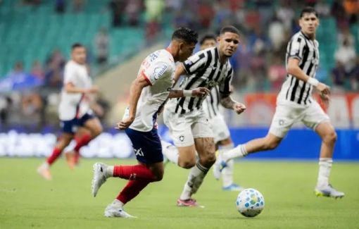  Bahia vence de virada o Botafogo e faz a festa da torcida na Fonte Nova