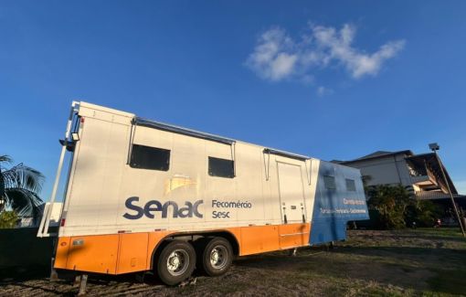 Cursos de gastronomia estão com inscrições abertas na Carreta Escola do Senac instalada em Guarajuba