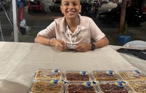 Aos 12 anos, Enzo vende empadões para realizar sonhos e inspira proposta de Feira do Jovem Empreendedor em Camaçari