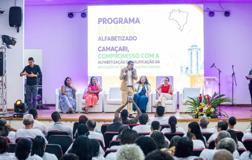  Camaçari certifica mais de 250 educandos pelo Programa Brasil Alfabetizado