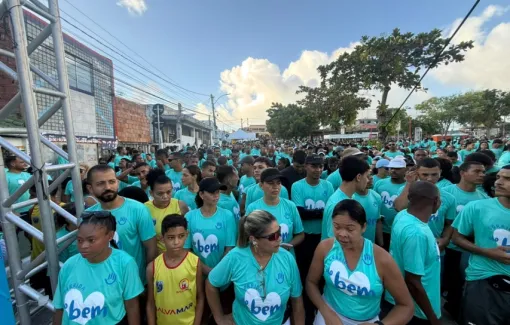 Corrida do Bem reúne milhares de pessoas e transforma ruas de Vila de Abrantes em espaço de saúde e convivência