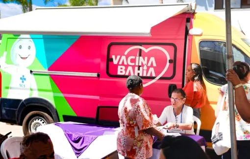 Dia D de Multivacinação leva população às USFs e pontos volantes neste sábado