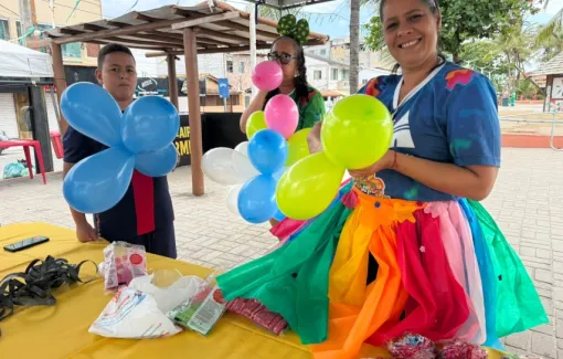 União dos Blocos de Arembepe promove manhã de alegria e diversão para crianças na Praça dos Coqueiros