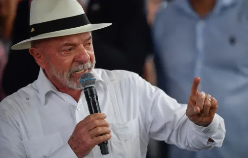  Lula é reeleito presidente do Brasil, mas terá desafio de governar país dividido e negociar com o Congresso