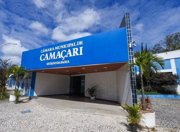  Câmara de Camaçari decreta ponto facultativo na segunda-feira (20)