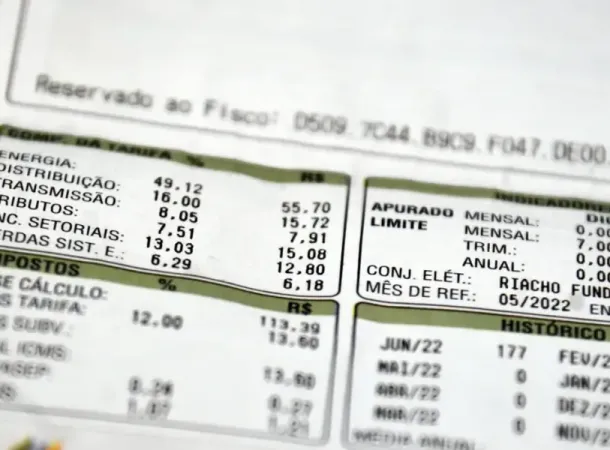 Conta de luz terá bandeira amarela com cobrança extra em maio 