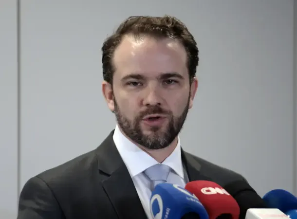 Novo Desenrola permitirá uso do FGTS para renegociação de dívidas