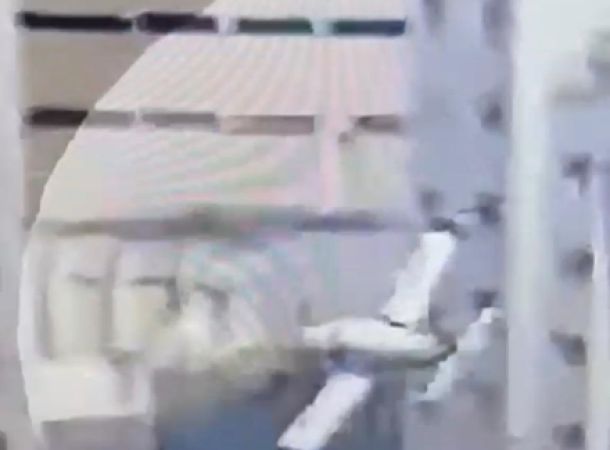URGENTE: Avião de pequeno porte cai após decolar e atinge prédio em Belo Horizonte