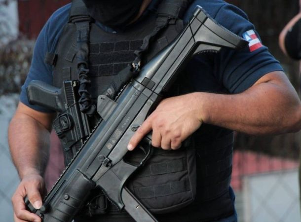 Operação em Lauro de Freitas apreende R$ 1 milhão em drogas 