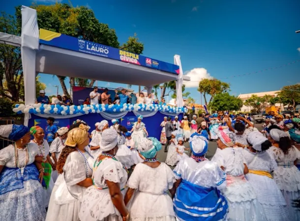 Lauro de Freitas celebra 64 anos com desfile cívico que resgata o orgulho e o sentimento de pertencimento