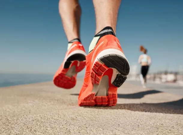  30 minutos de caminhada por dia podem melhorar saúde física e mental