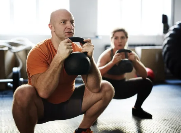  Treino de força após os 40 anos vai além dos benefícios estéticos