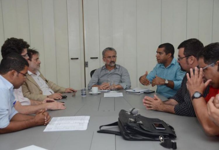  Foto: Aristeu Chagas Reunião discute instalação do Campus da UFBA em Camaçari
