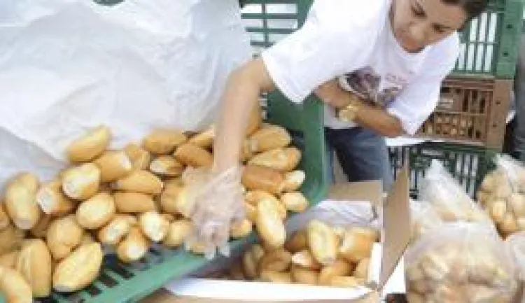 Entre os itens da cesta básica que mais subiram em agosto está o pão francês    Arquivo/Agência Brasil
