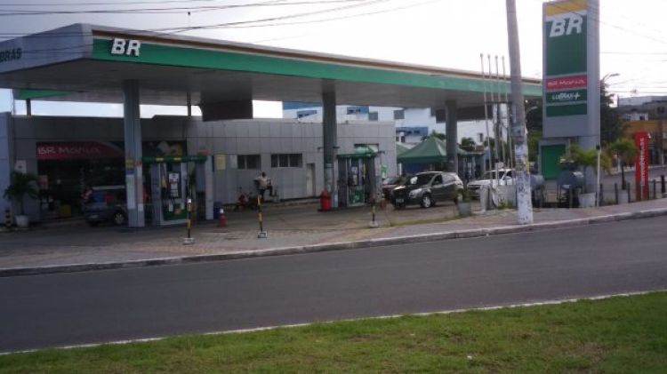 Posto localizado ao lado da Câmara de Vereadores já  sem combustível

Foto: Portal Abrantes