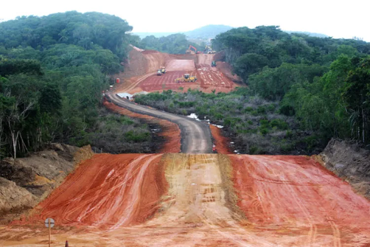 Foto: Mateus Pereira/GOVBA

Andamento das obras da Via Metropolitana que ligará Camaçari na BA-099 a Lauro de Freitas na imediação da CIA-Aeroporto (BA-526).