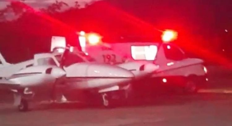 Registro do momento que o médico era embarcado na aeronave ??? Foto: R7/Reprodução/ND