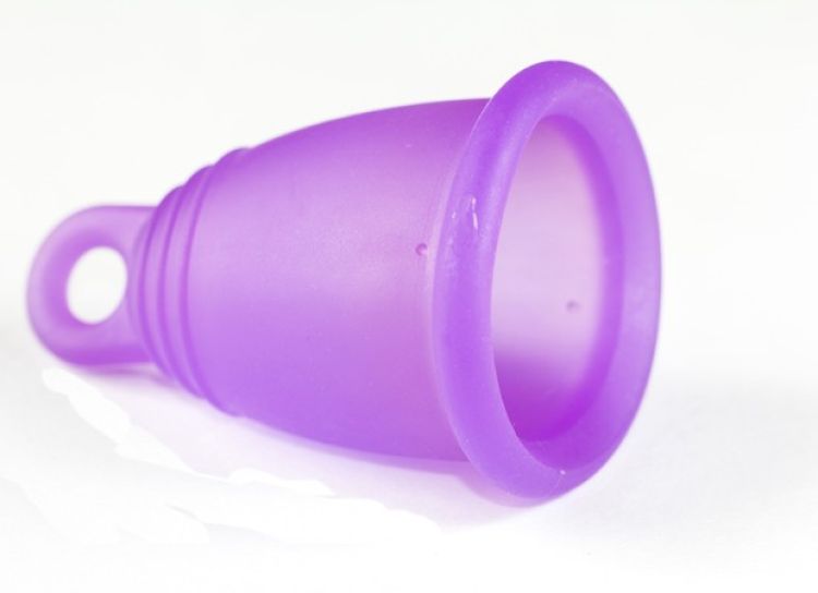 Coletor menstrual: ajustável, ele não muda o PH da vagina e pode ser usado até 10h por dia! (Foto: Thinkstock)
