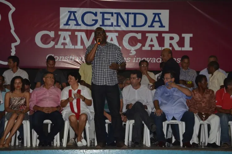 Foto Moura Positivo, fala do presidente da câmara José Marcelino no Clube Social/arquivo Portal Abrantes